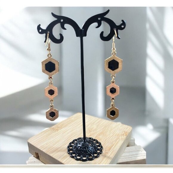 🌟 DRUZZY DROP EARRINGS -NWOT- - Picture 2 of 3